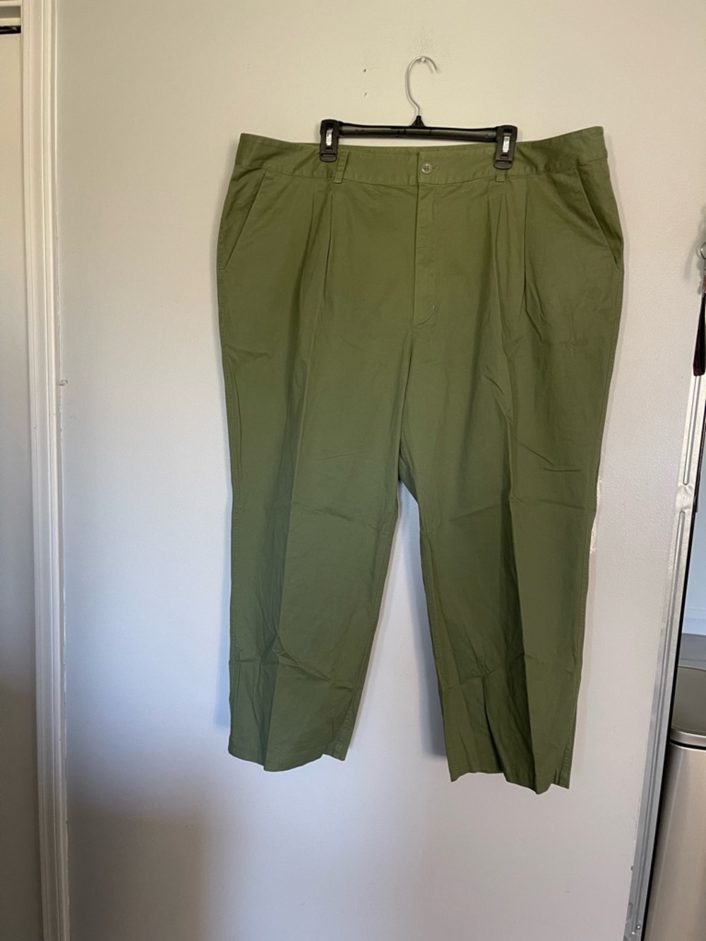 Women’s Olive Green Pleated Dress Pants